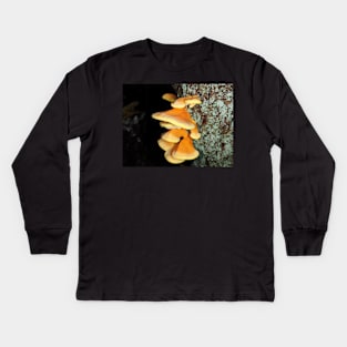 Chicken of the woods mushrooms Kids Long Sleeve T-Shirt